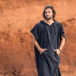 Essential Changing Robe 37 Essential Changing Robe -Duikuitrusting Winkel vivida essential changing robe 15